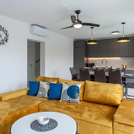 Luxury Near The * Medulin