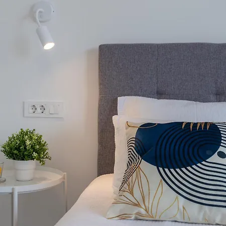 Osvit Apartment *